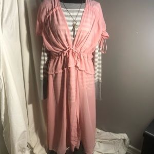 Women’s XXL floor length pink sheet Kimono never worn